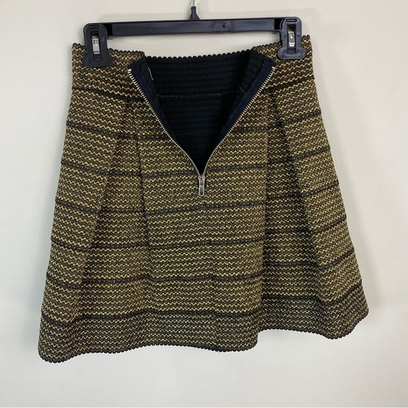 Ina Vintage Black and Gold Bandage Flare Mini Skirt Size Medium - Picture 9 of 10